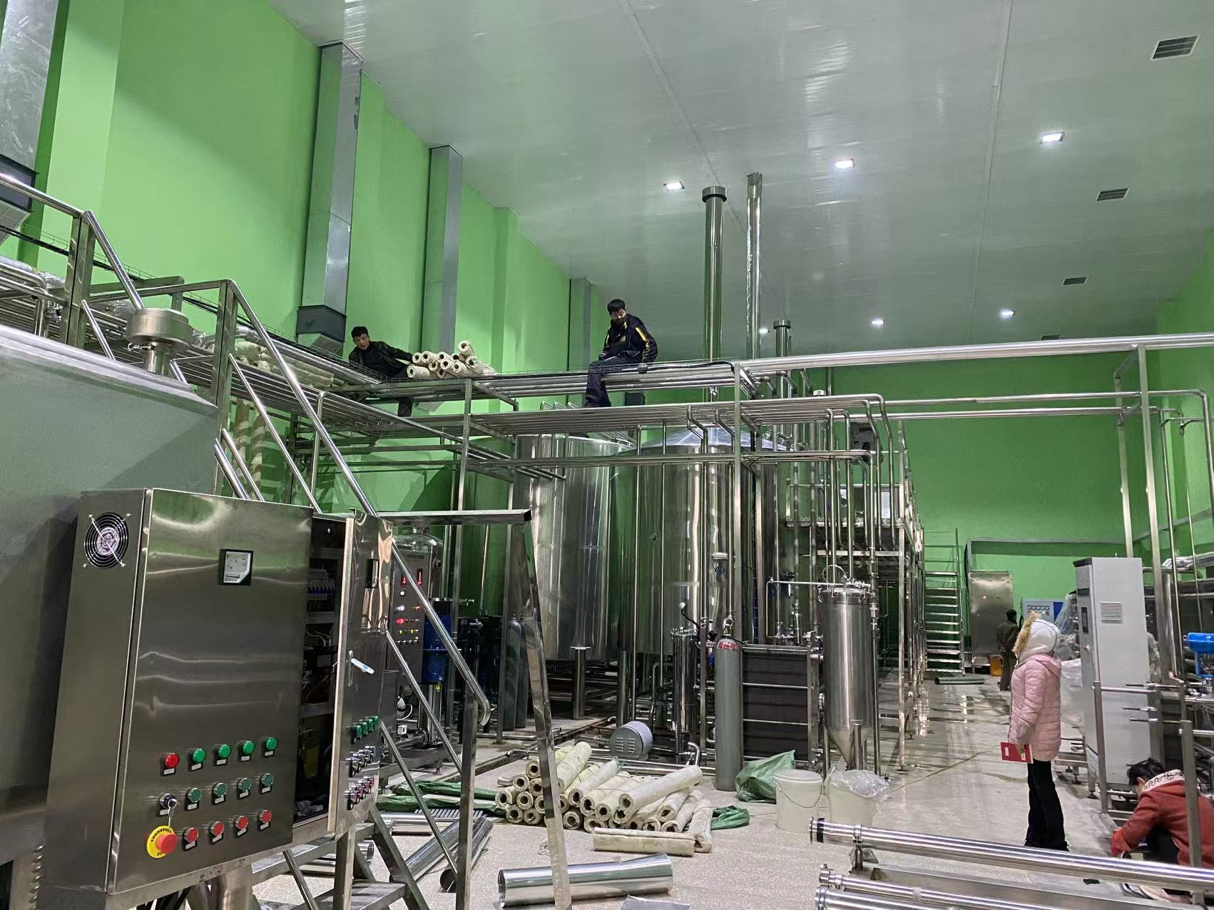 凉山精酿啤酒设备厂—精酿啤酒设备制造：传承工艺与创新科技的交融